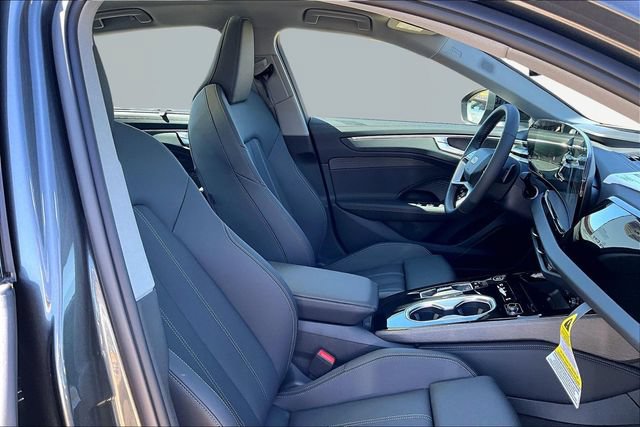 New 2026 Audi A6 Premium Plus AWD/4WD image 7