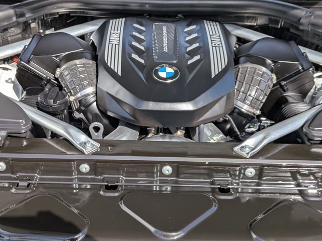 Used 2022 BMW X5 M50i w/ Executive Package image 24