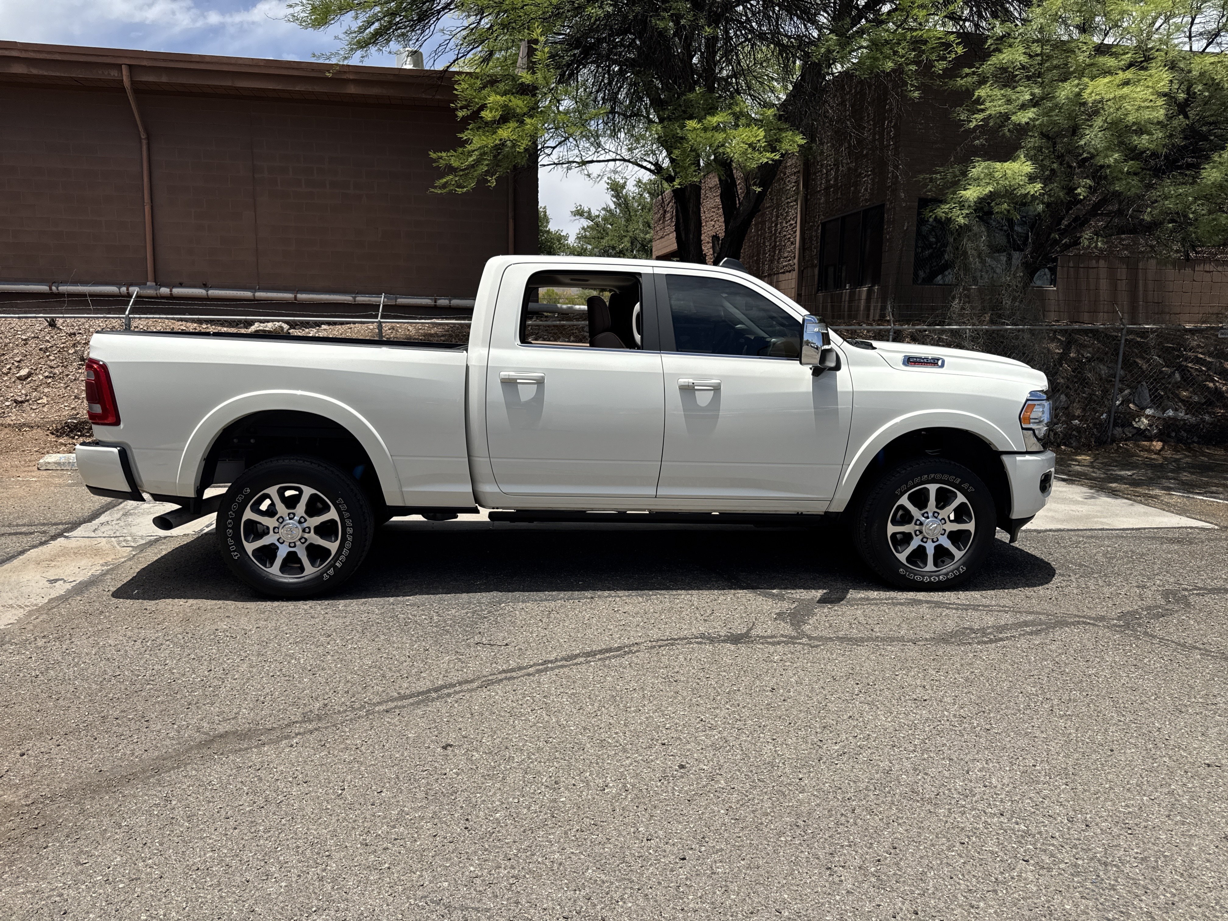 Used 2024 RAM 2500 Limited w/ Safety Group AWD/4WD image 8