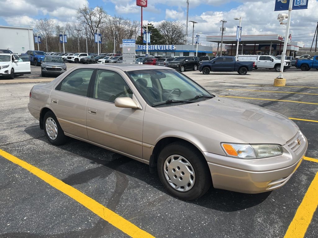 Used 1997 Toyota Camry XLE image 2