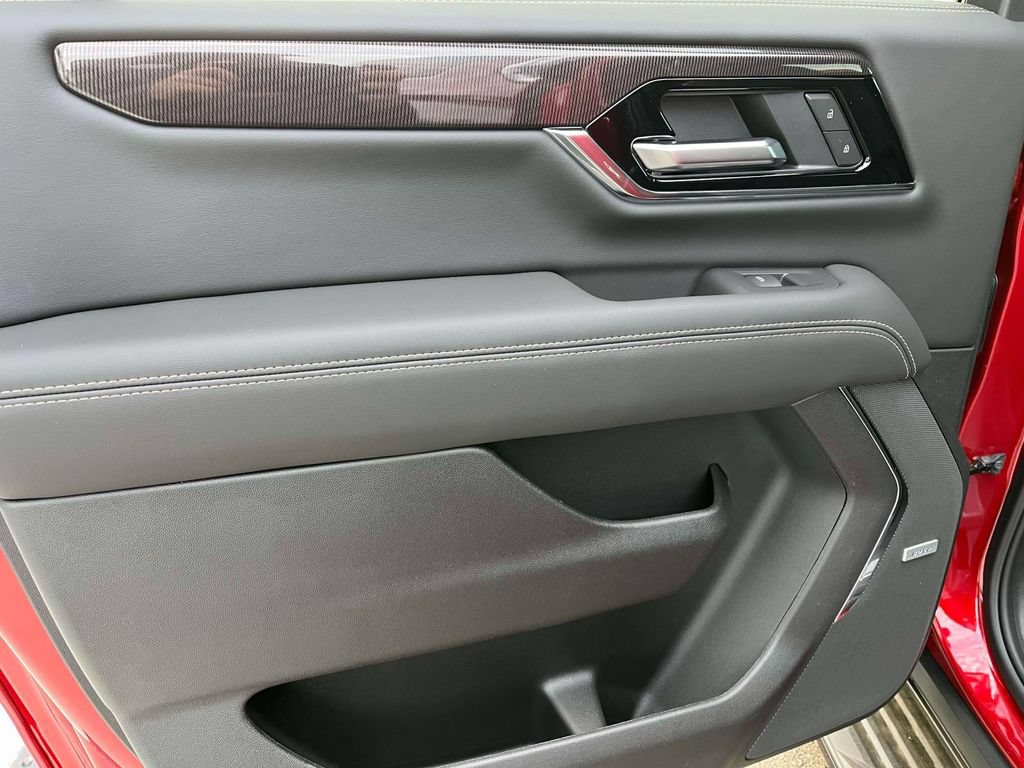New 2026 GMC Yukon XL Elevation AWD/4WD image 15