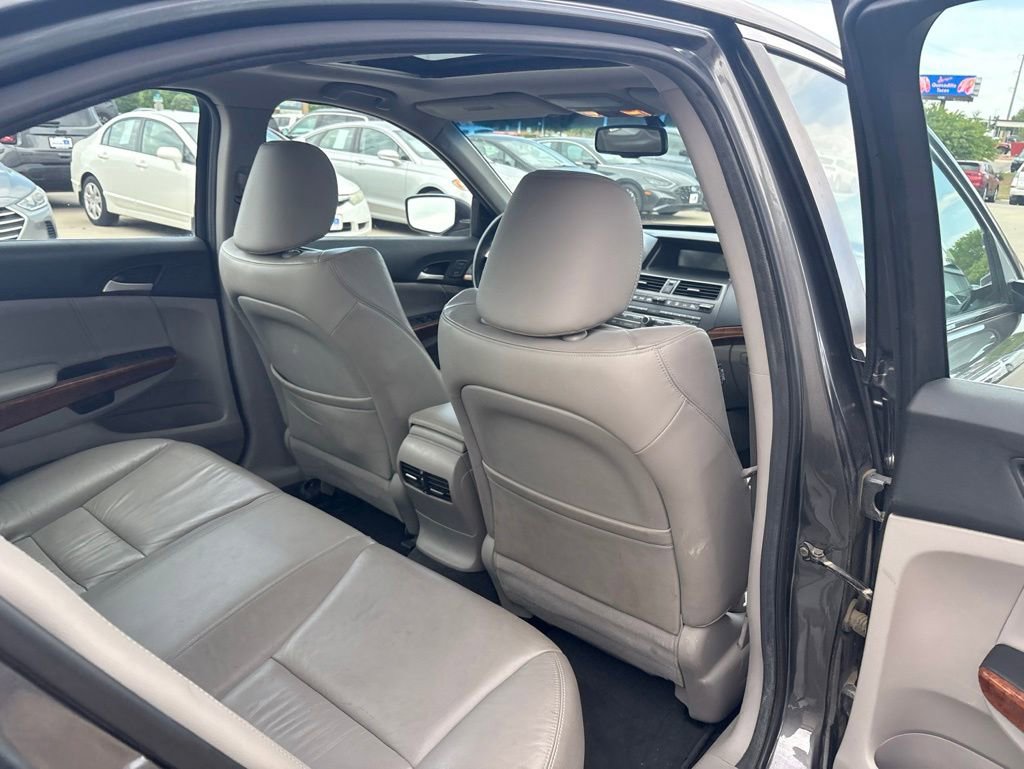Used 2011 Honda Accord EX-L image 31