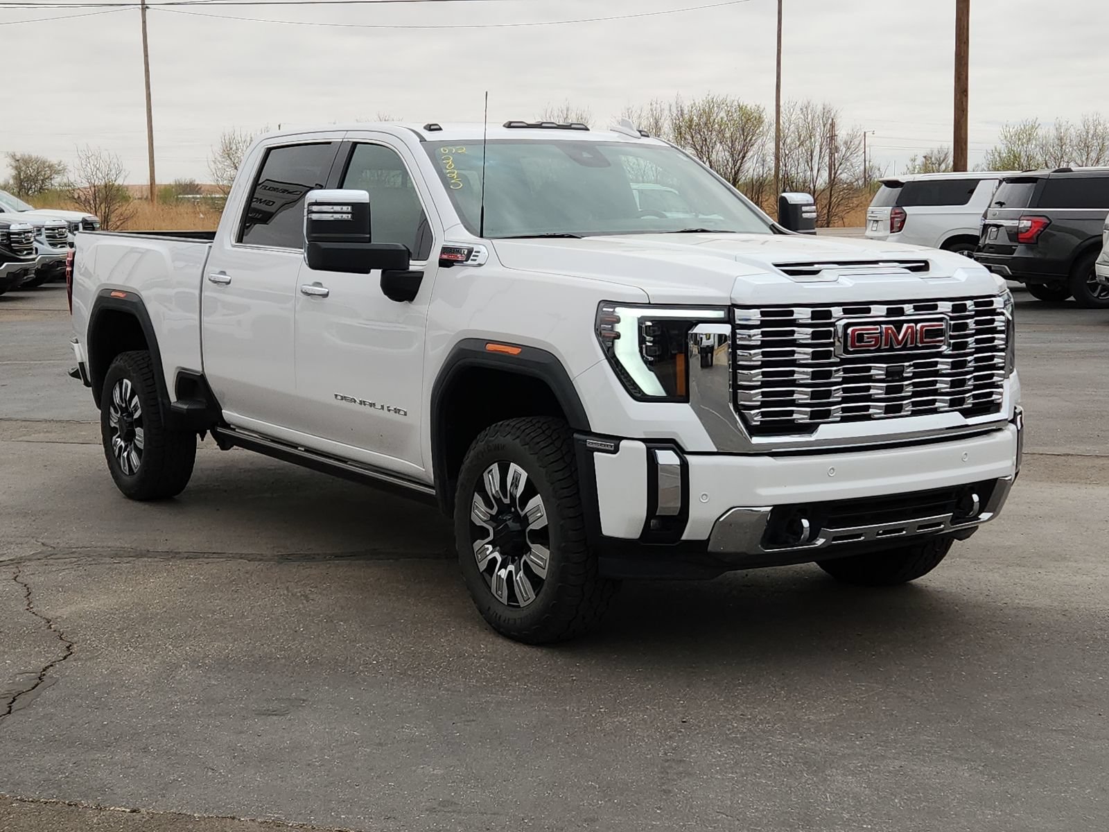 Used 2025 GMC Sierra 2500 Denali w/ Max Trailering Package AWD/4WD image 6