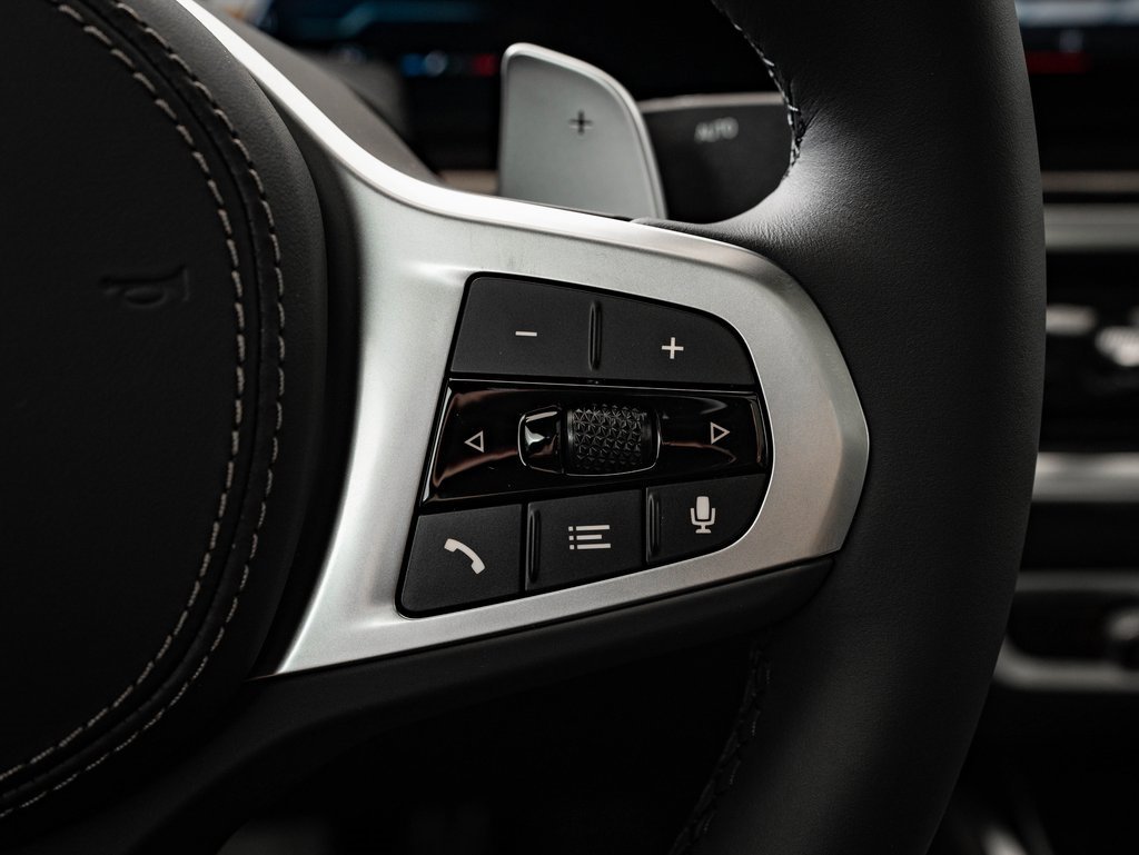 New 2026 BMW X6 xDrive40i w/ Climate Comfort Package image 32