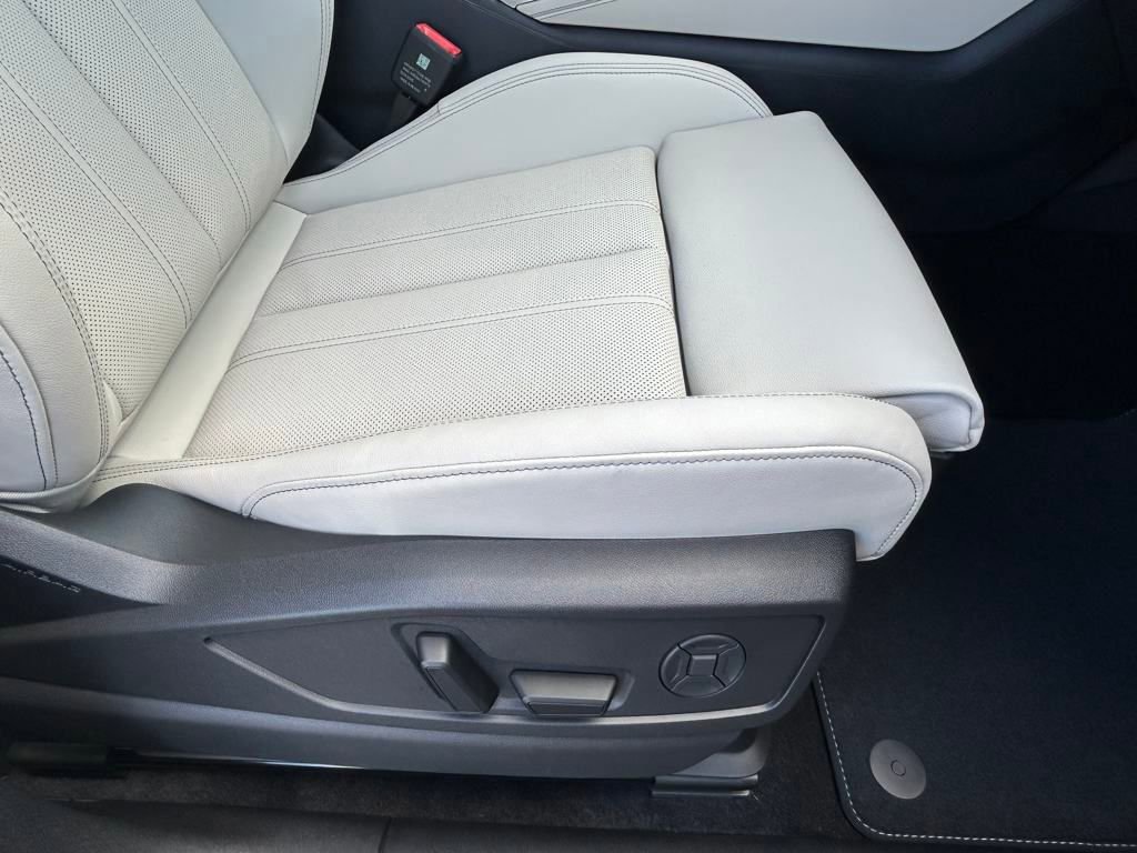 New 2025 Audi Q5 Premium Plus image 40