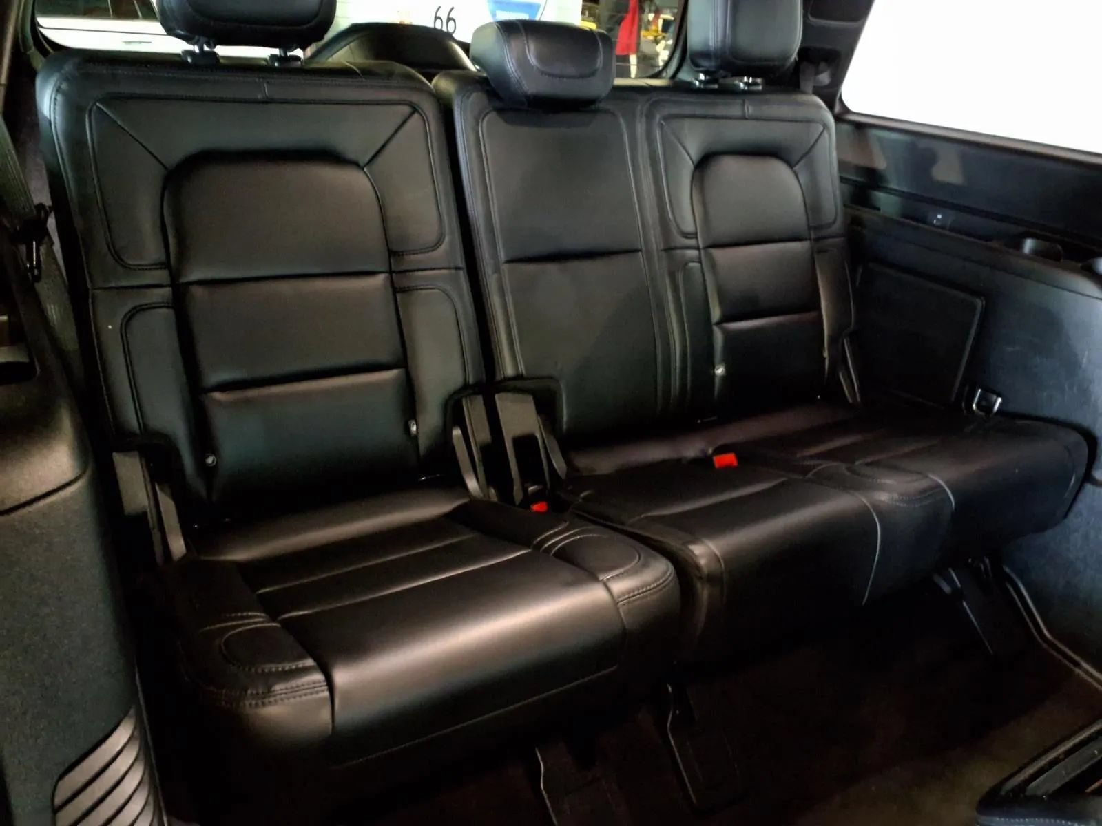 Used 2020 Lincoln Navigator Reserve w/ Luxury Package AWD/4WD image 10