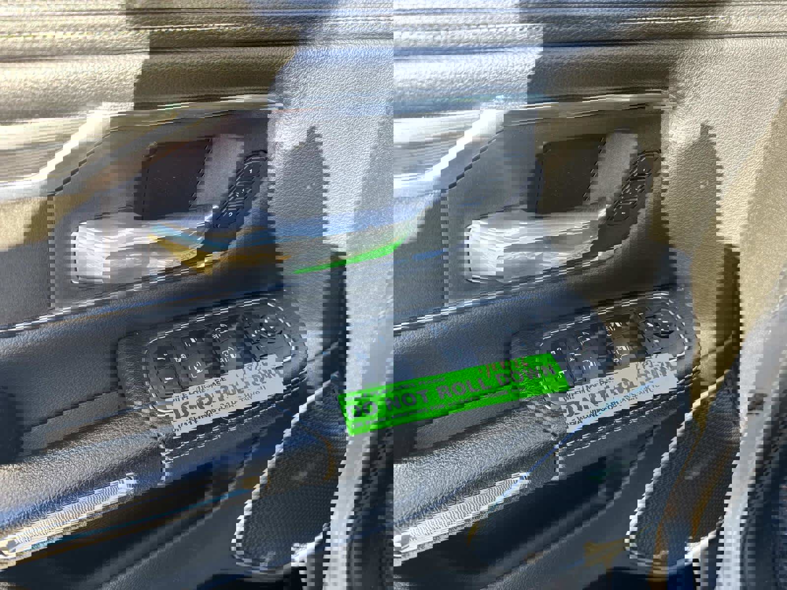 Used 2024 RAM 1500 Laramie image 18