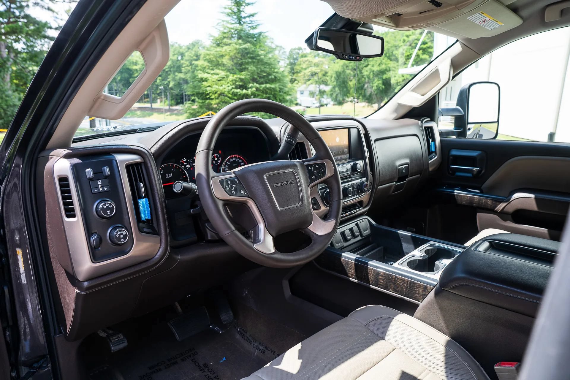 Used 2015 GMC Sierra 3500 Denali w/ Duramax Plus Package AWD/4WD image 20