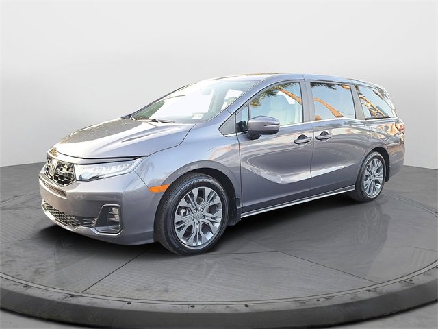 Certified 2025 Honda Odyssey Touring image 3