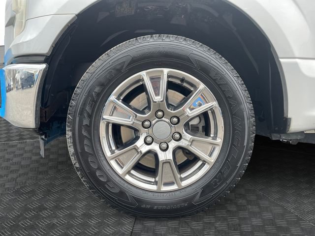 Used 2016 Ford F150 XLT w/ Equipment Group 302A Luxury image 14