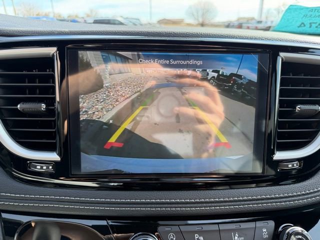 New 2026 Chrysler Pacifica Select AWD/4WD image 23