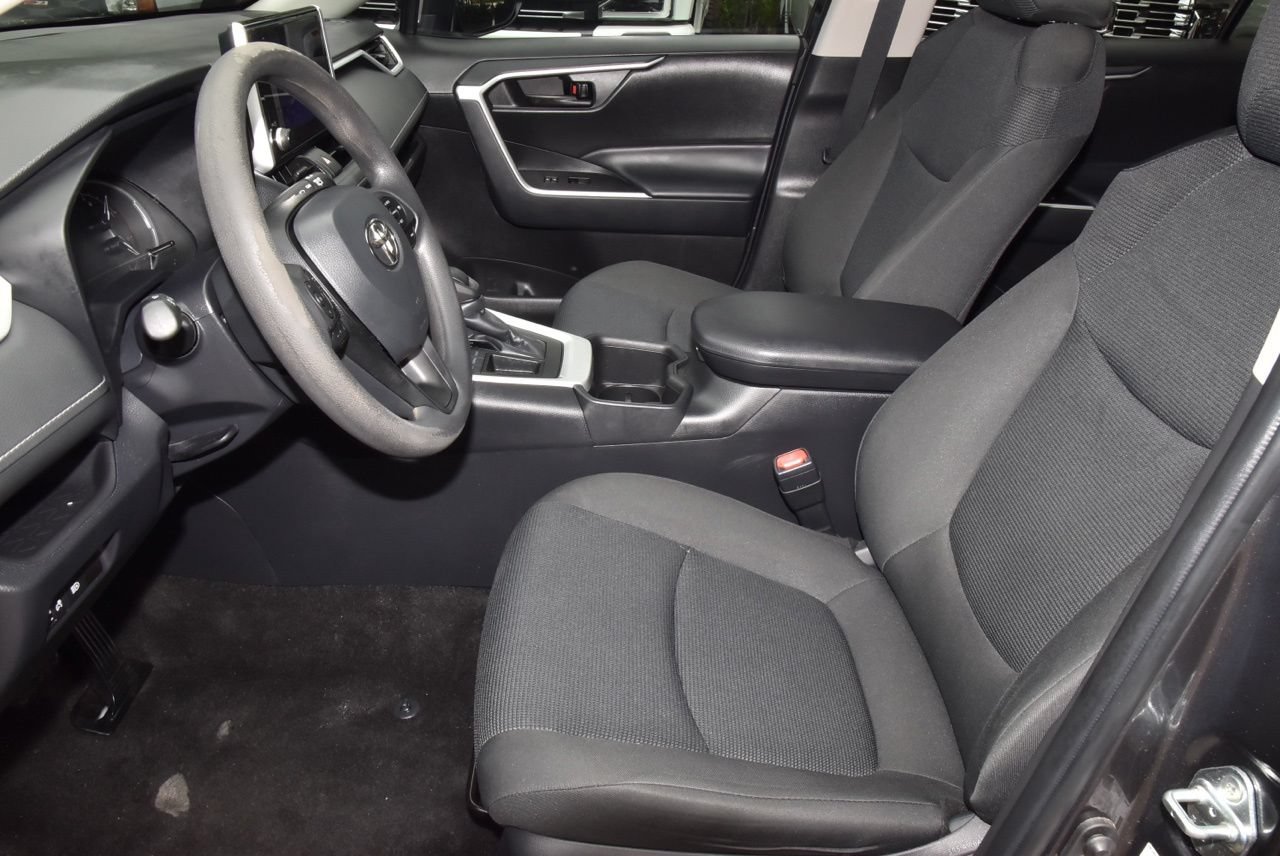 Used 2024 Toyota RAV4 LE FWD image 13