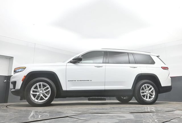 Used 2023 Jeep Grand Cherokee L Laredo RWD image 44