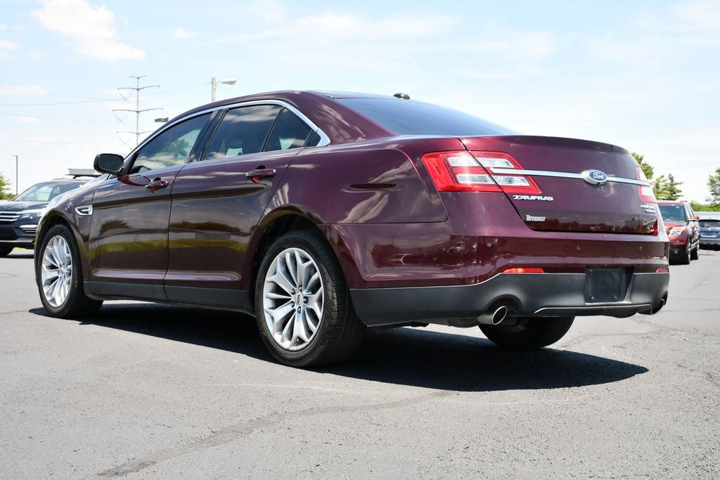 Used 2019 Ford Taurus Limited FWD image 5