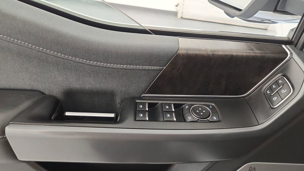 Used 2021 Ford F150 Lariat image 15