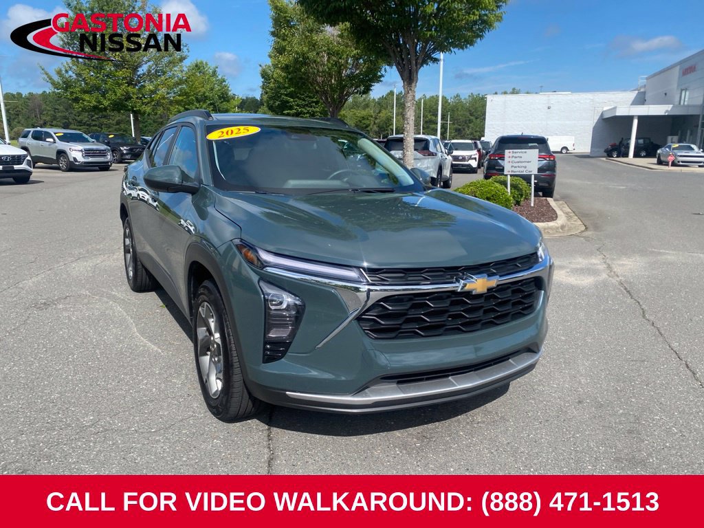 Used 2025 Chevrolet Trax LT w/ LT Convenience Package