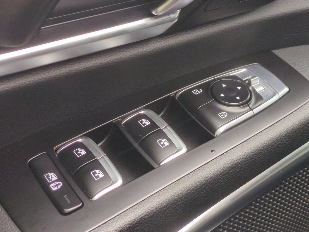 Used 2023 Kia Telluride SX Prestige X-Pro AWD/4WD image 12
