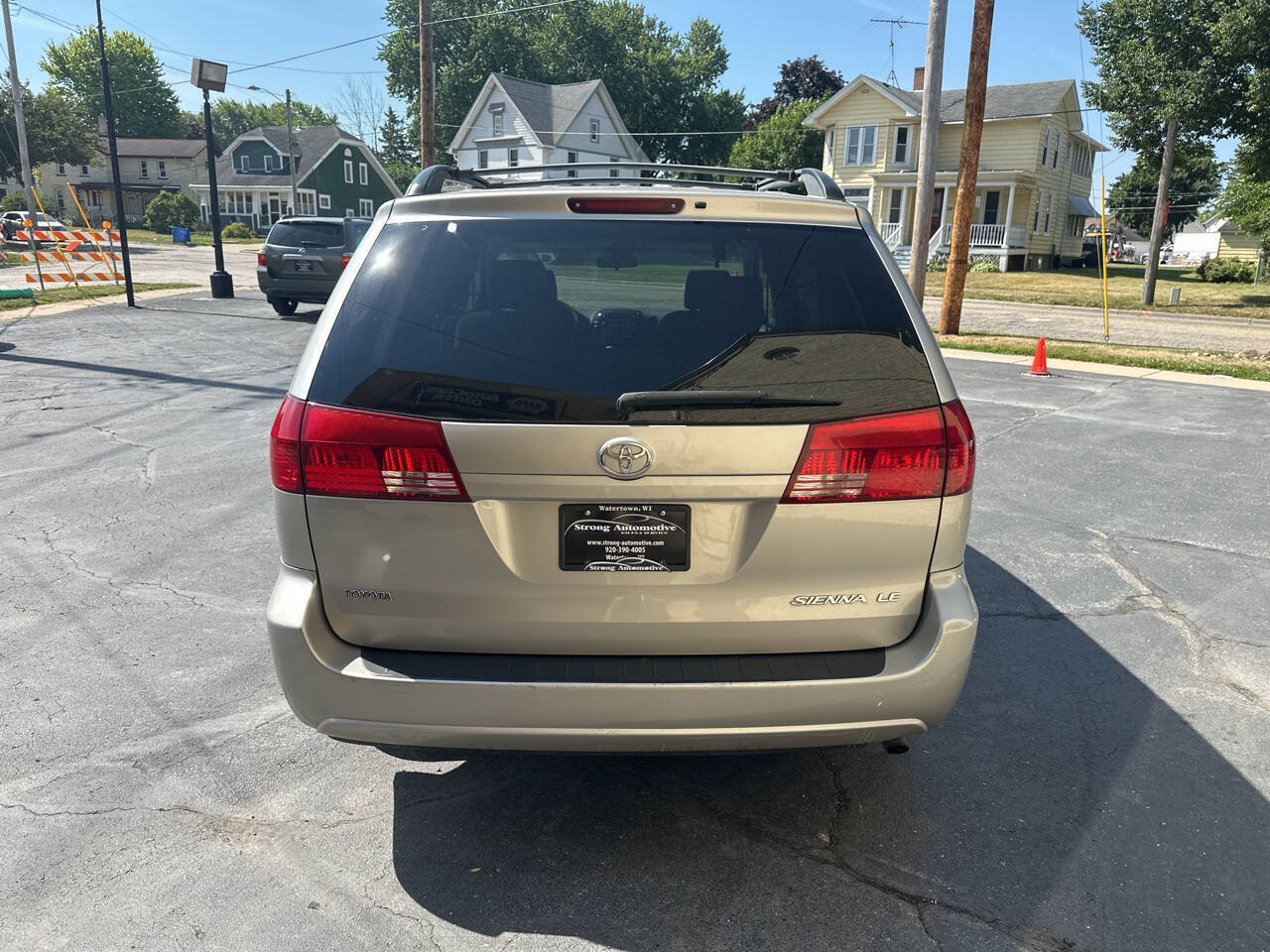 Used 2004 Toyota Sienna LE FWD image 3