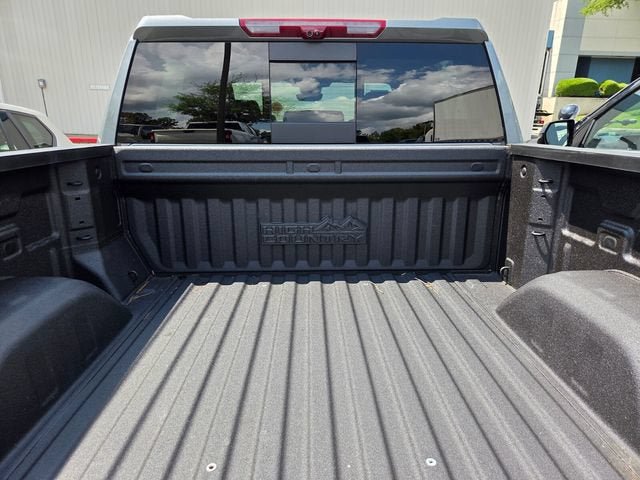 Used 2024 Chevrolet Silverado 1500 High Country w/ Technology Package AWD/4WD image 10