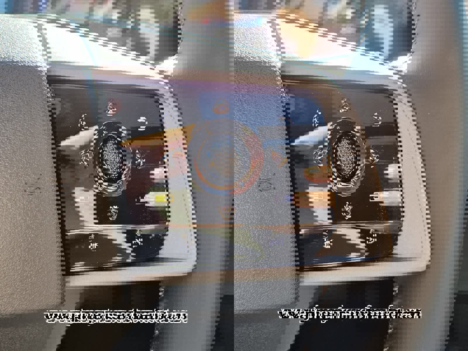 New 2025 Nissan Murano SL image 13