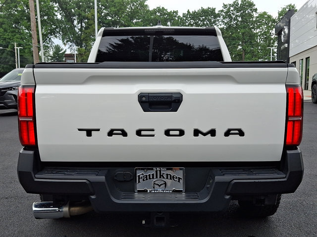 Used 2024 Toyota Tacoma SR RWD image 5
