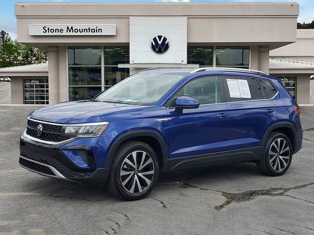 Certified 2023 Volkswagen Taos SE w/ Panoramic Sunroof Package FWD 360° Tour