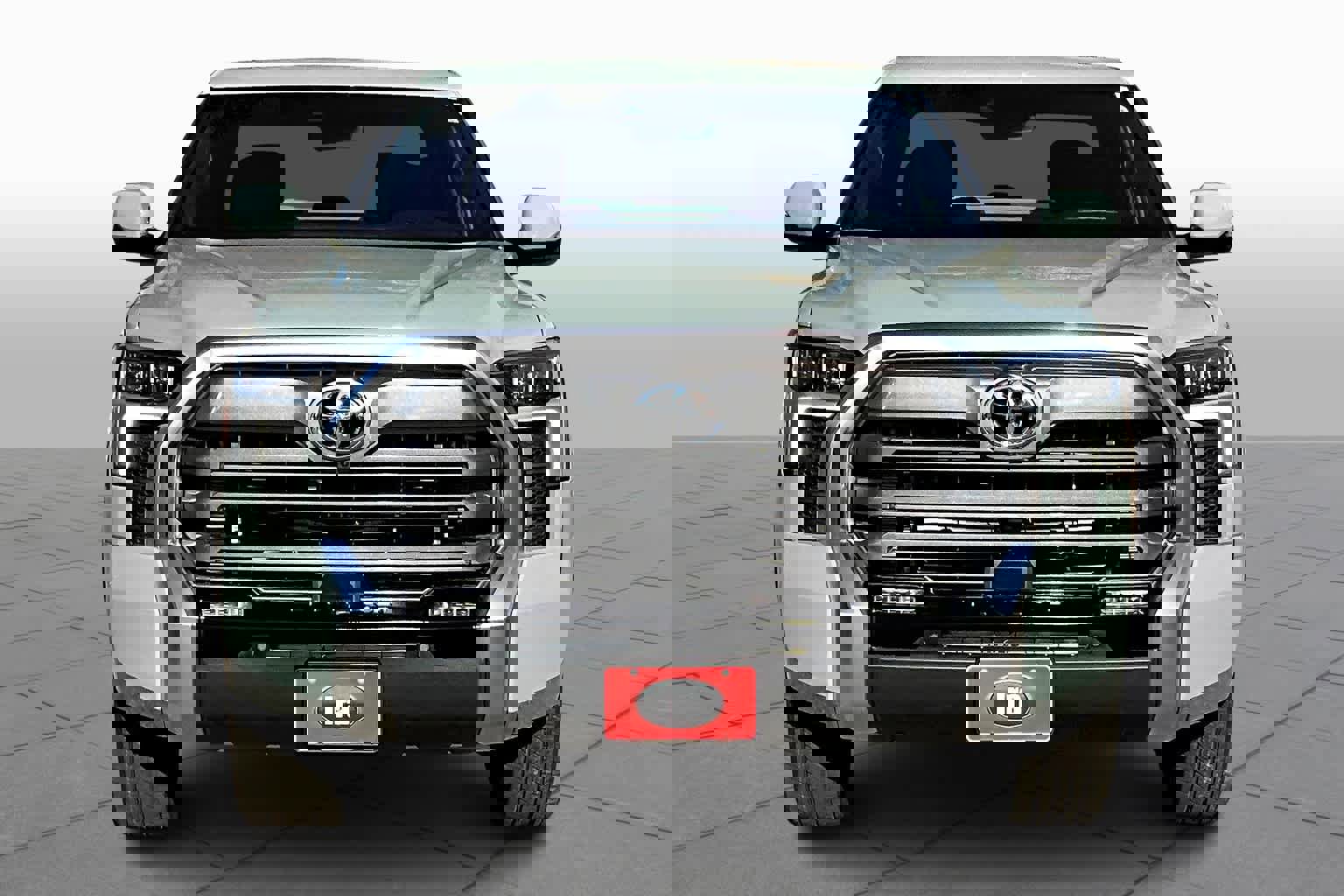 Used 2025 Toyota Tundra Limited image 3