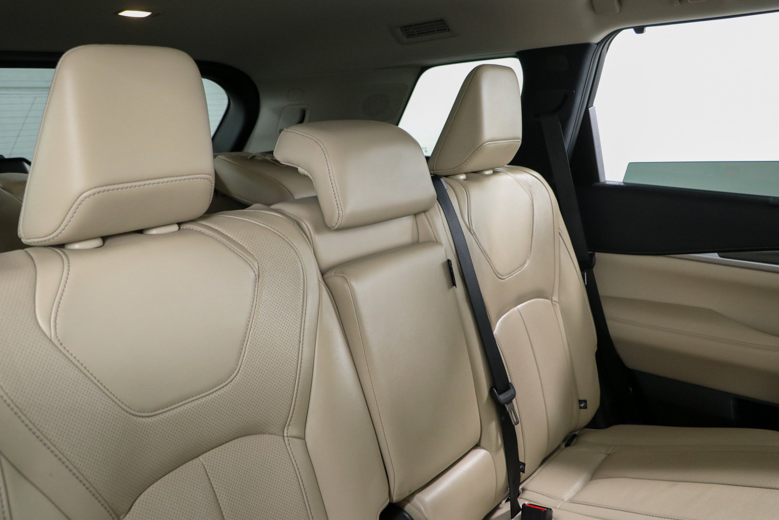 Used 2023 INFINITI QX60 Luxe w/ Cargo Package AWD/4WD image 29