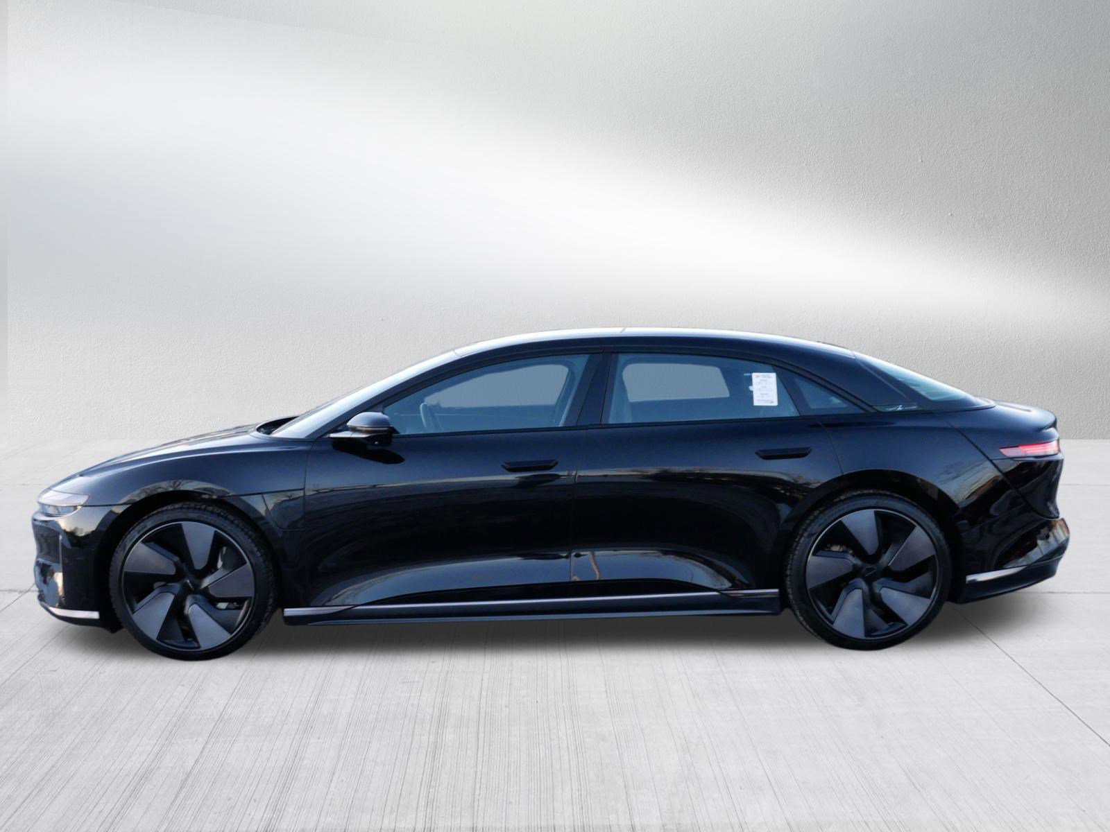 Used 2024 Lucid Air Touring image 4