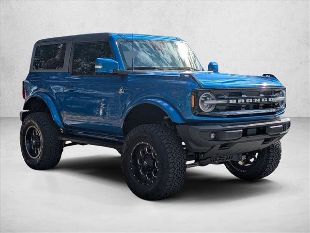 Used 2023 Ford Bronco Outer Banks image 3