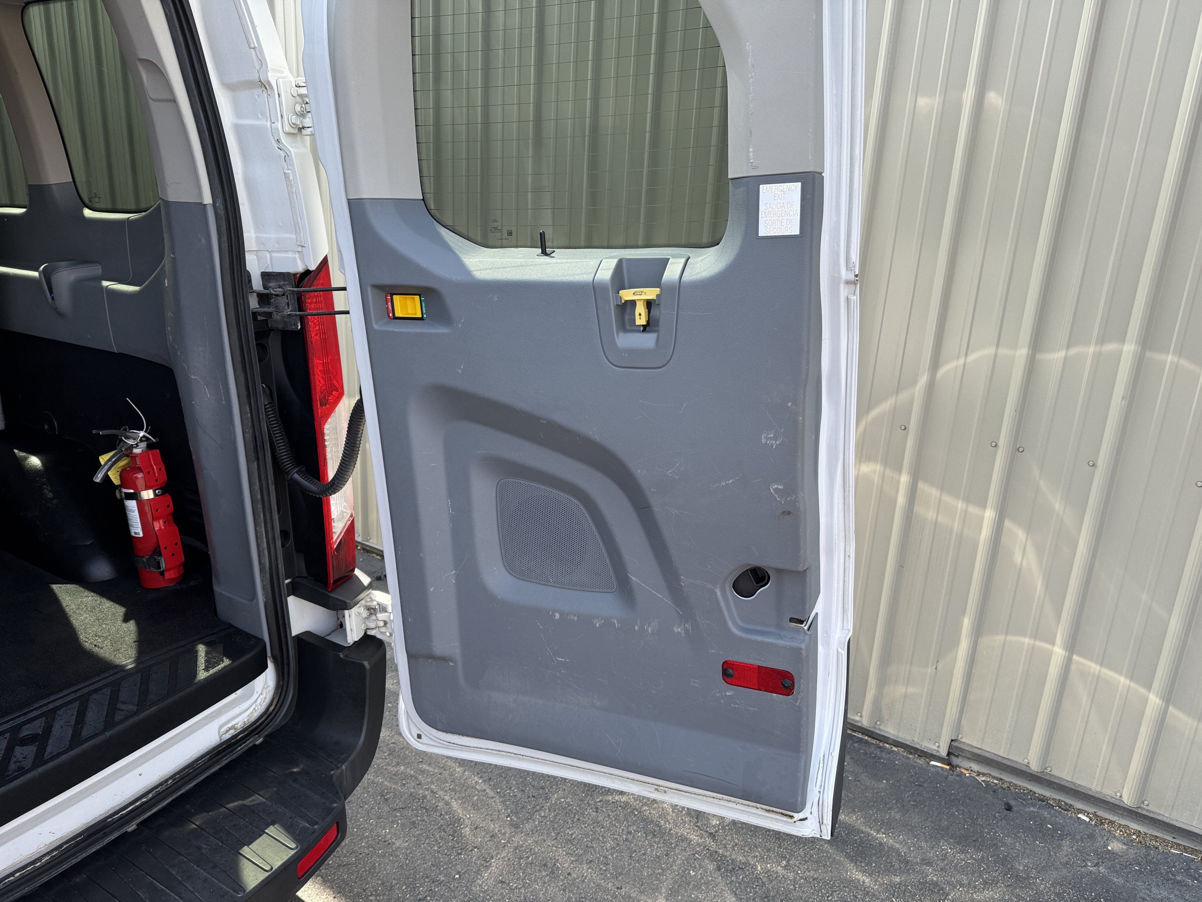 Used 2016 Ford Transit 350 XL RWD image 27