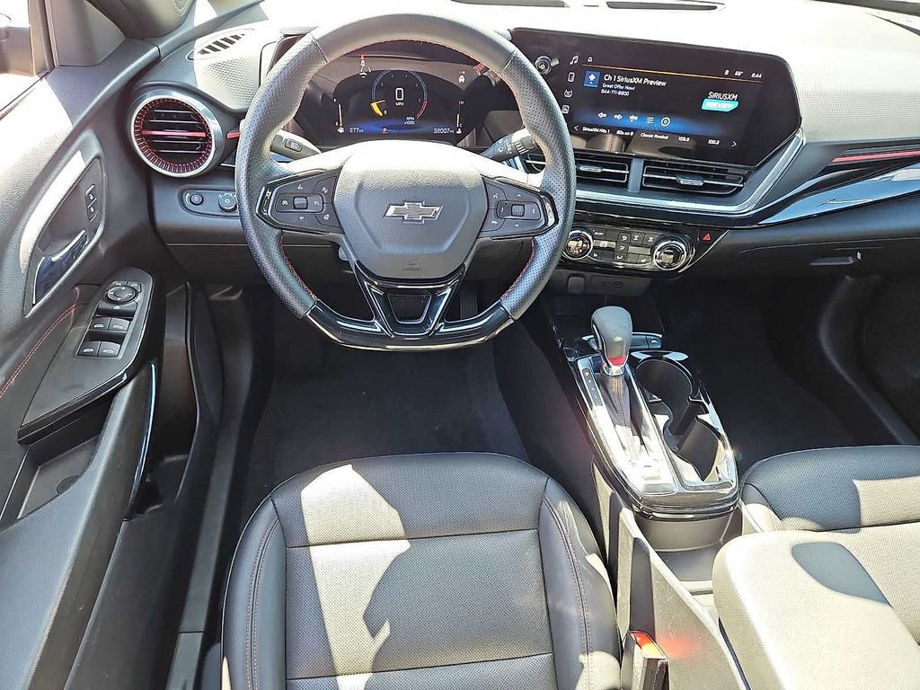 Used 2024 Chevrolet Trax RS w/ Driver Confidence Package FWD image 12