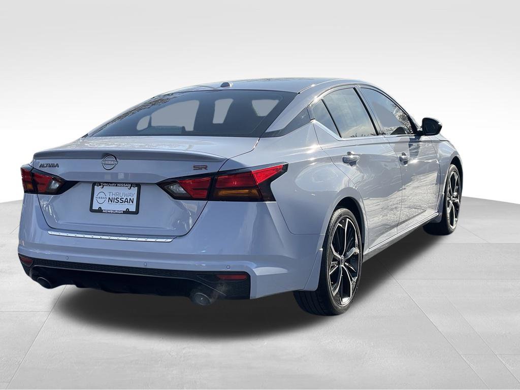 Certified 2024 Nissan Altima 2.5 SR w/ SR Premium Package FWD image 4