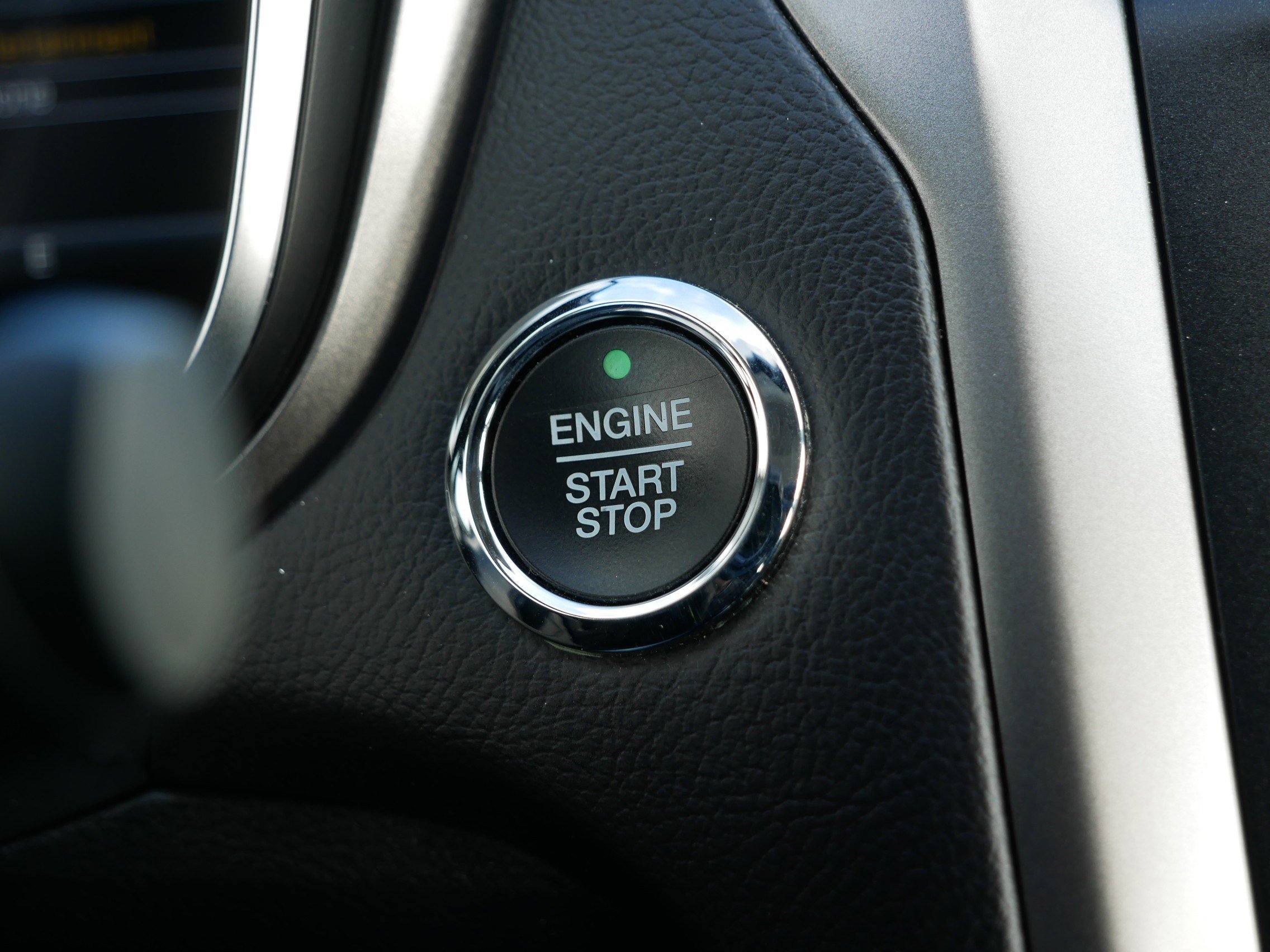 Used 2018 Ford Fusion SE w/ Fusion SE Technology Package image 29