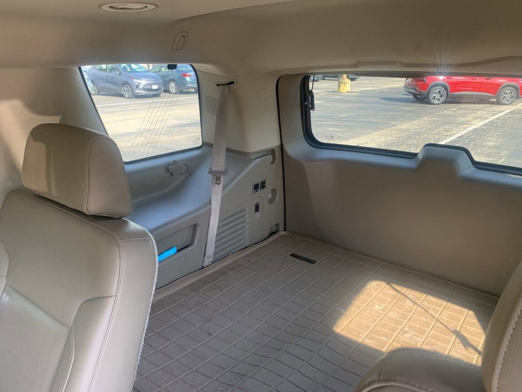 Used 2015 GMC Yukon SLT w/ Open Road Package AWD/4WD image 13