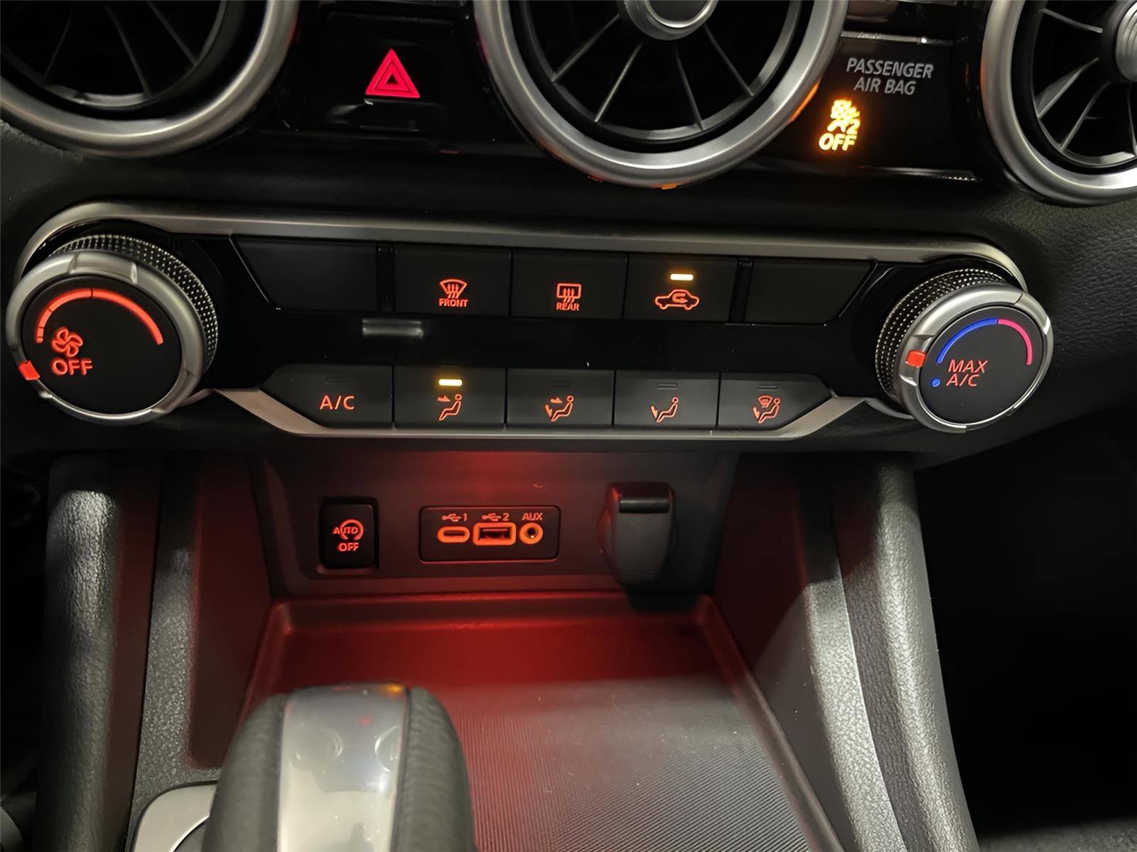 Used 2025 Nissan Sentra SV image 29