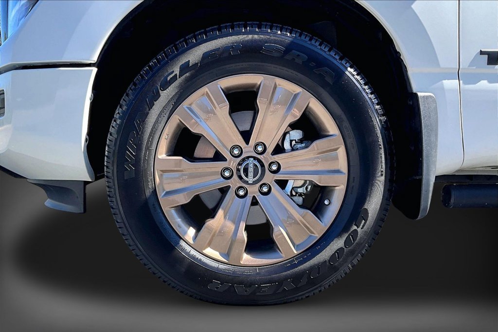 Certified 2024 Nissan Titan SV w/ SV Bronze Edition Package AWD/4WD image 39