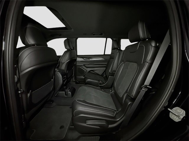 New 2025 Jeep Grand Cherokee L Altitude image 15