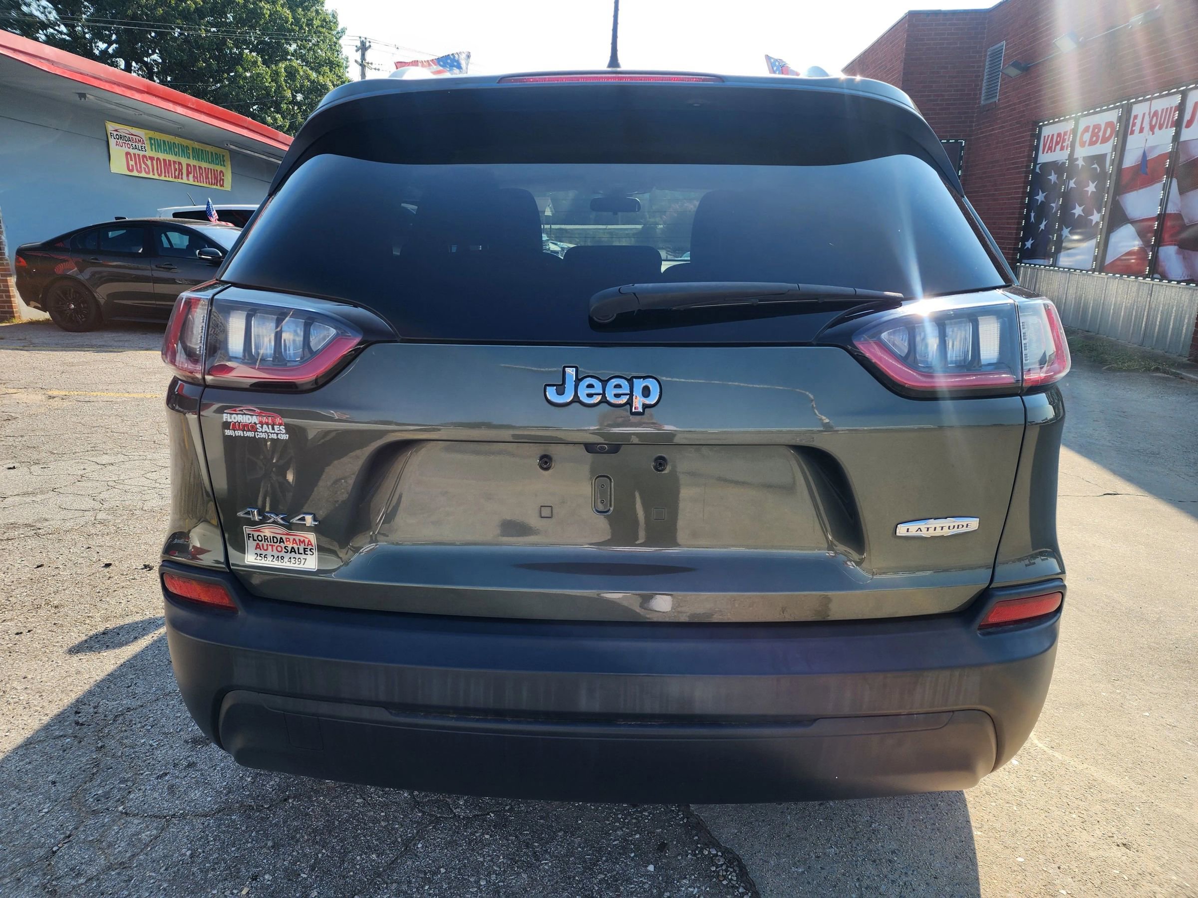 Used 2019 Jeep Cherokee Latitude Plus image 5
