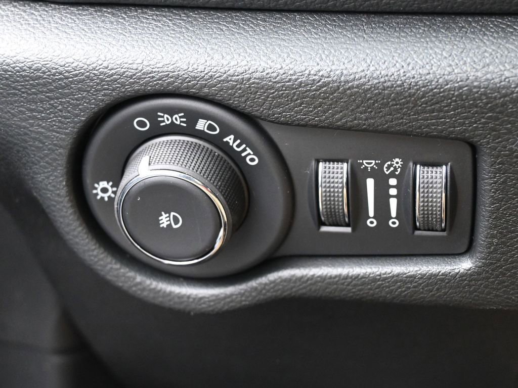 New 2026 Chrysler Pacifica Select image 17