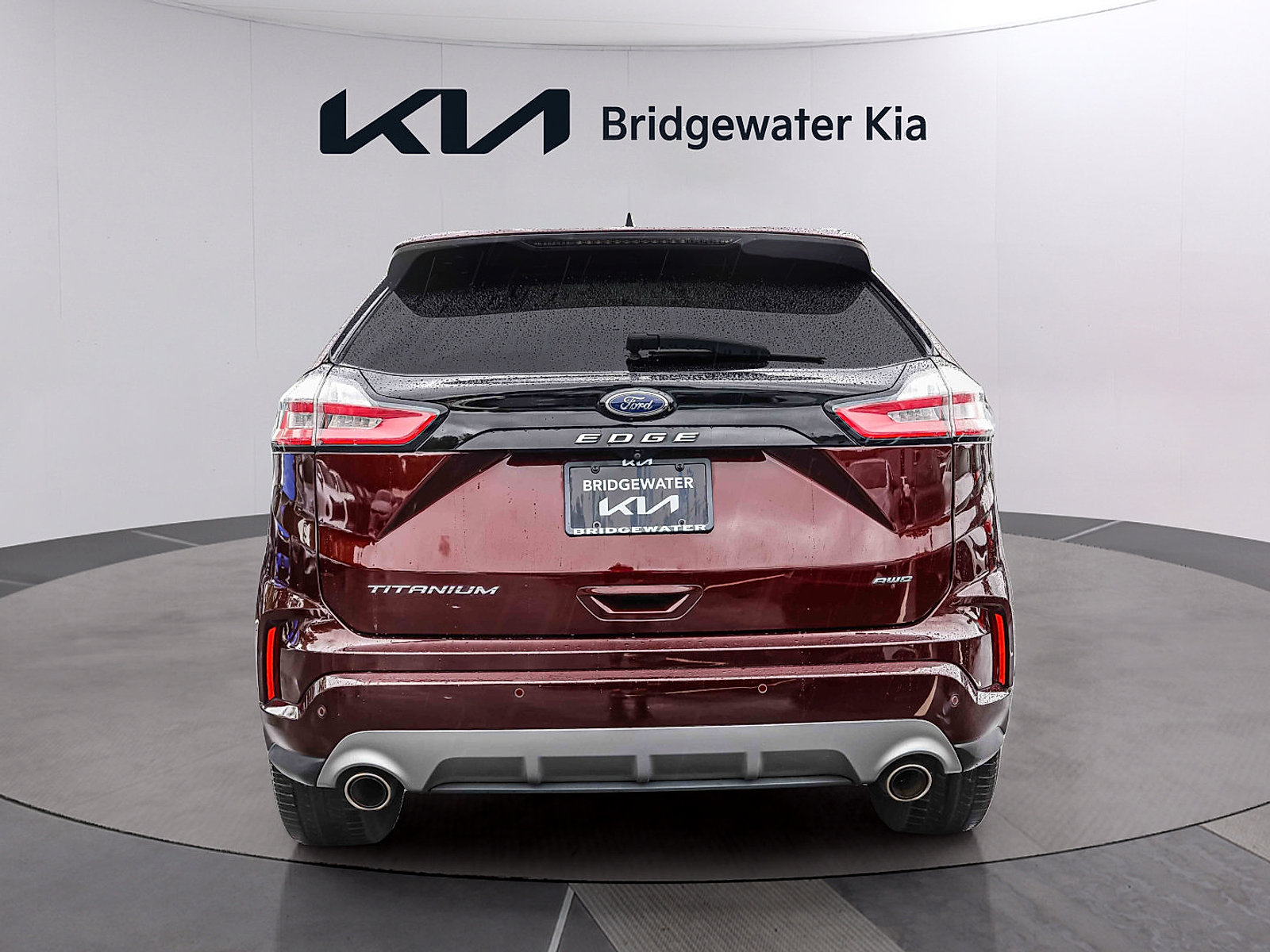 Used 2022 Ford Edge Titanium w/ Equipment Group 301A AWD/4WD image 5