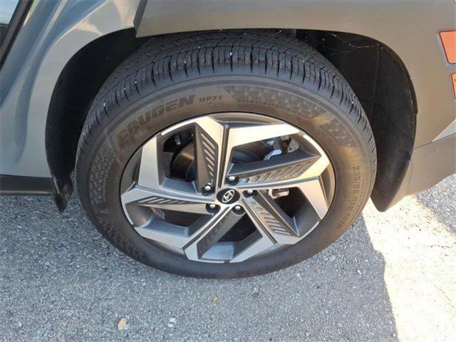 Used 2024 Hyundai Tucson Limited image 16