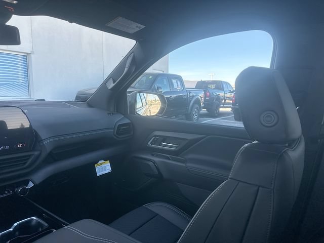 New 2026 Chevrolet Silverado EV LT w/ Plus Package AWD/4WD image 27