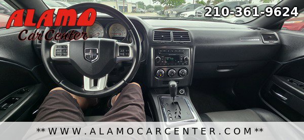 Used 2012 Dodge Challenger SXT RWD image 29