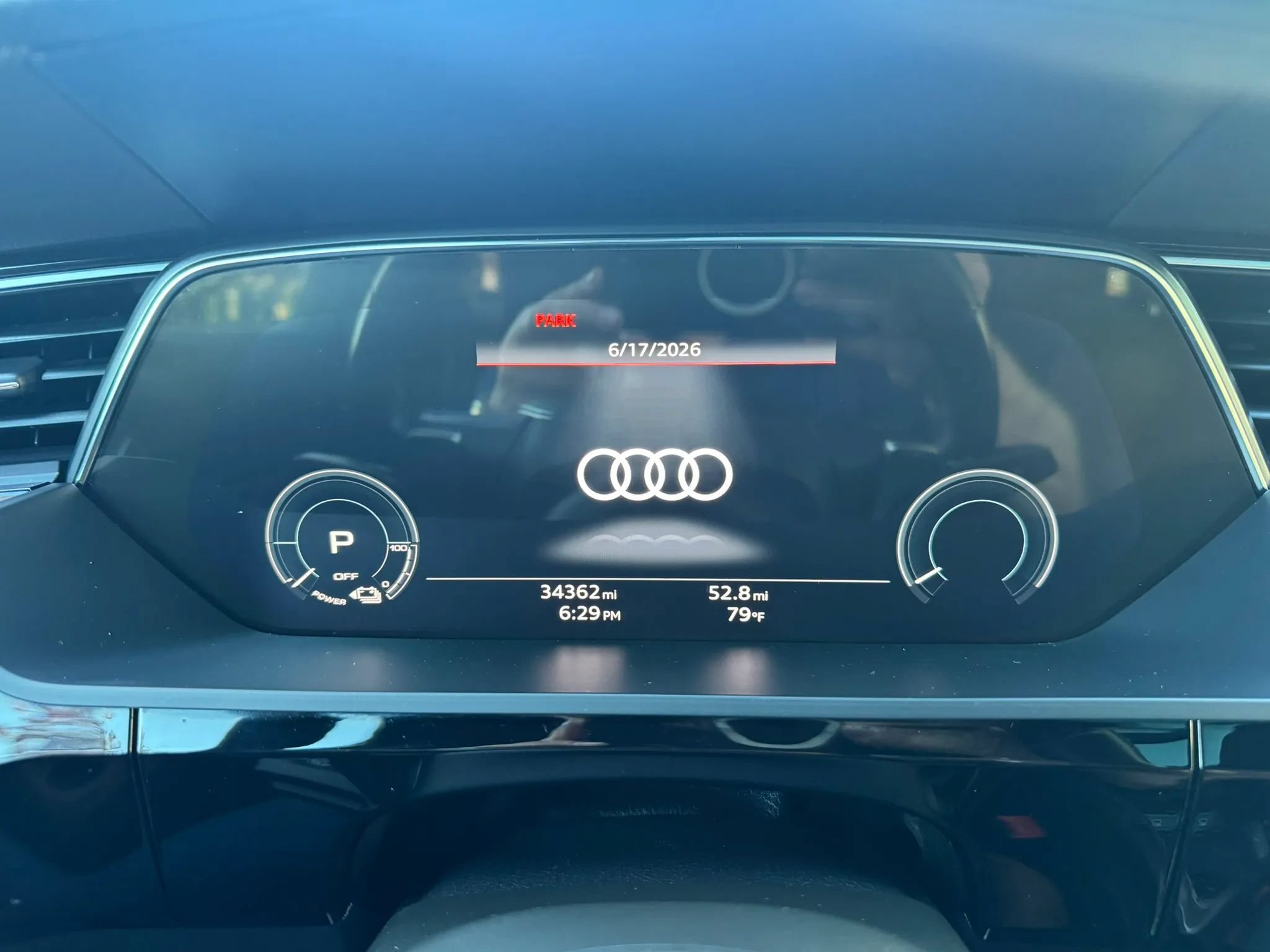 Used 2022 Audi e-tron Premium AWD/4WD image 33