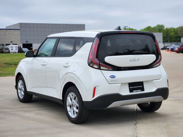 Certified 2025 Kia Soul LX w/ LX Technology Package image 5