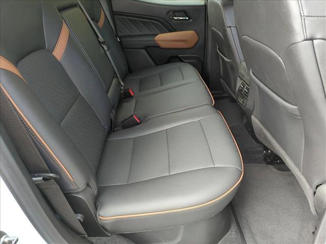 Used 2024 GMC Canyon AT4 w/ AT4 Premium Package AWD/4WD image 19