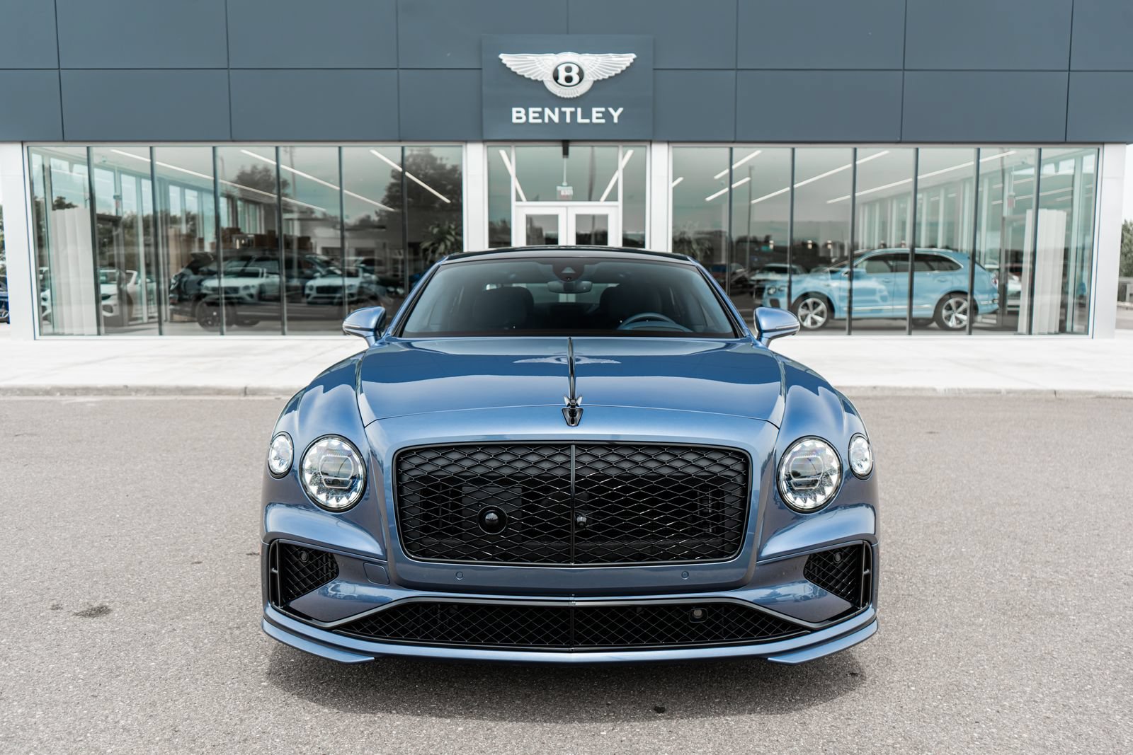 Certified 2025 Bentley Flying Spur Plug-In Hybrid AWD/4WD image 20