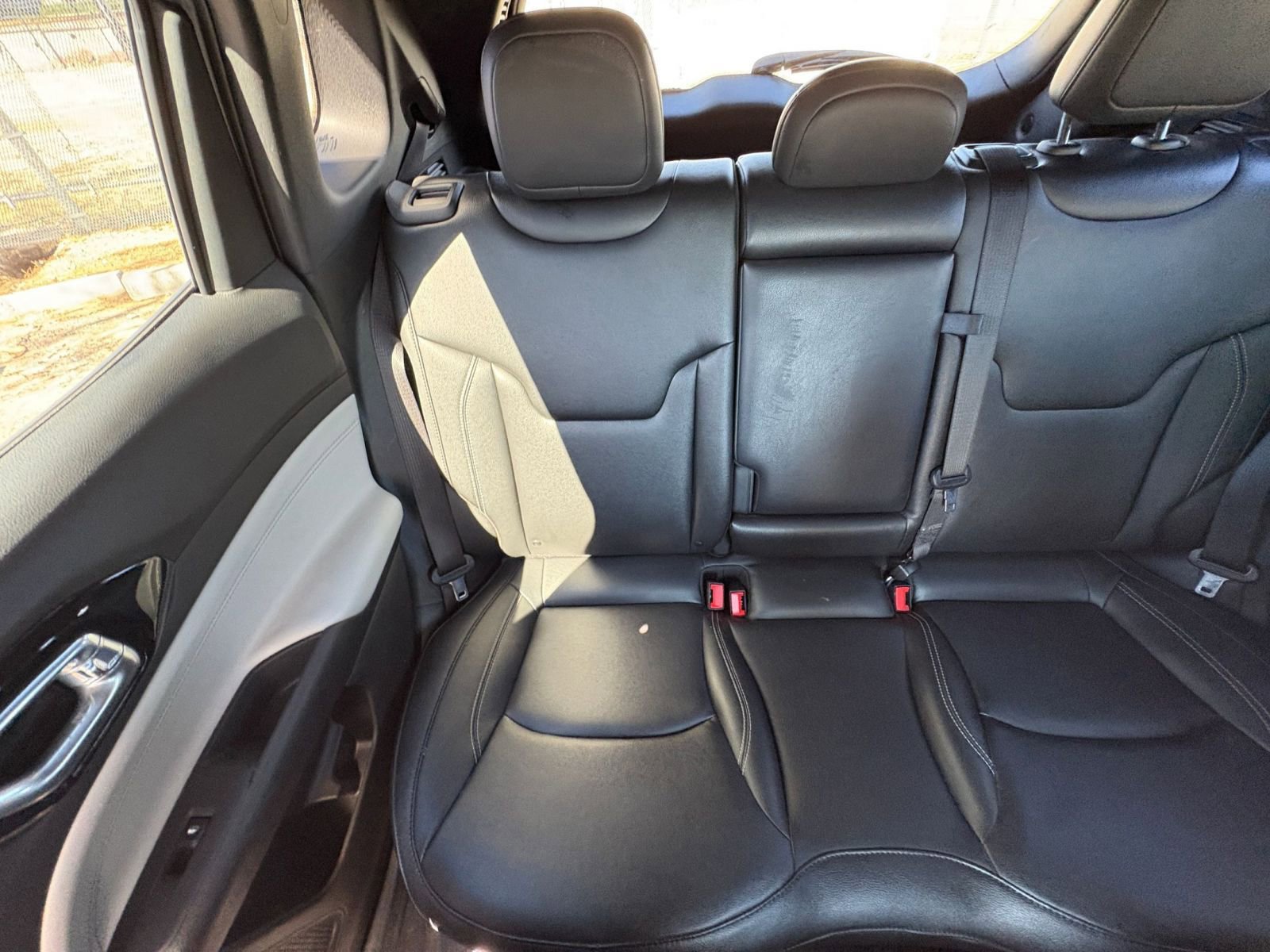 Used 2025 Jeep Compass Limited AWD/4WD image 40