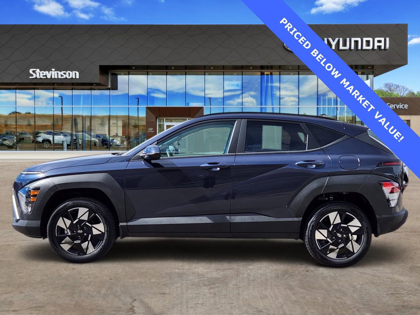 Certified 2025 Hyundai Kona SEL image 2